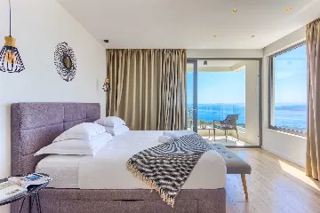 4-Bedroom Villa in Baška Voda for Up to 8 Guests