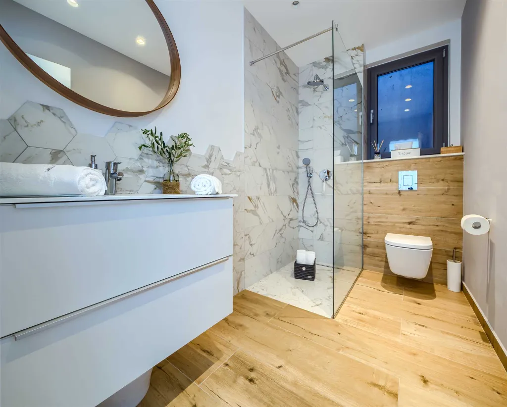 4-Bedroom Villa in Baška Voda for Up to 8 Guests