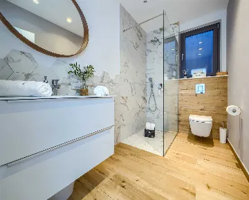 4-Bedroom Villa in Baška Voda for Up to 8 Guests