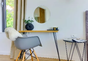 4-Bedroom Villa in Baška Voda for Up to 8 Guests