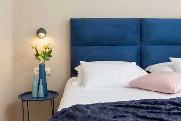 Seafront 6-Bedroom Villa in Splitska, Brač