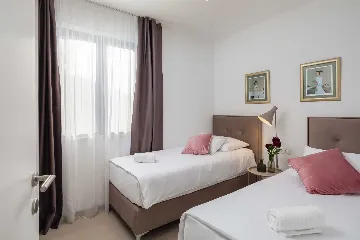 Seafront 6-Bedroom Villa in Splitska, Brač