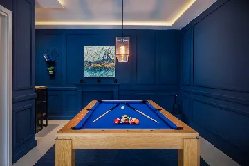 Seafront 6-Bedroom Villa in Splitska, Brač