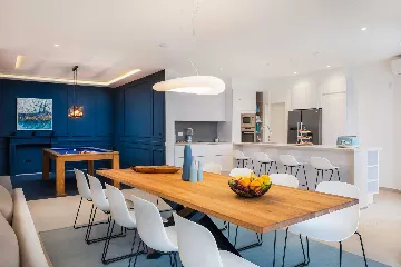 Seafront 6-Bedroom Villa in Splitska, Brač