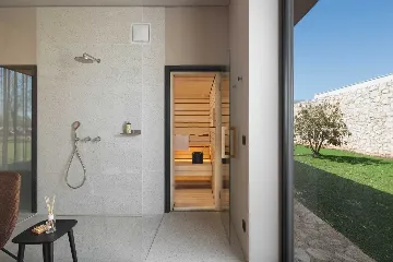 Air-Conditioned 4-Bedroom Villa in Gajana (Sleeps 8)