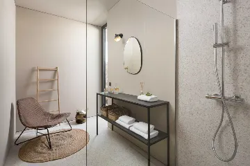 Air-Conditioned 4-Bedroom Villa in Gajana (Sleeps 8)