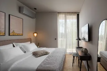 Villa in Gajana with Heated Pool & Sauna