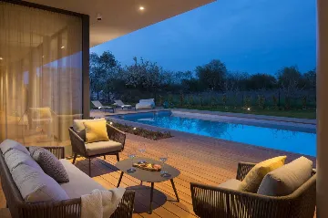 Villa in Gajana with Heated Pool & Sauna