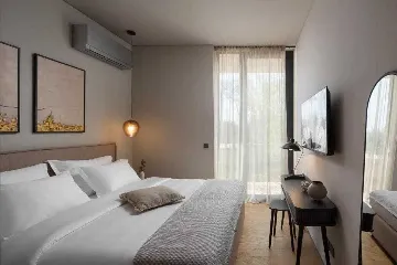 Villa in Gajana with Heated Pool & Sauna