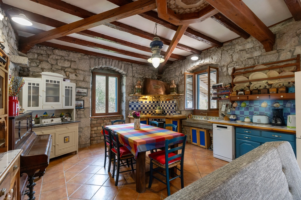 Villa with Private Pool in Labin for 6 Guests