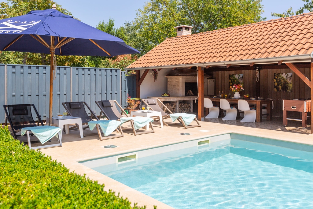 3-Bedroom Villa in Marčana for up to 6 Guests