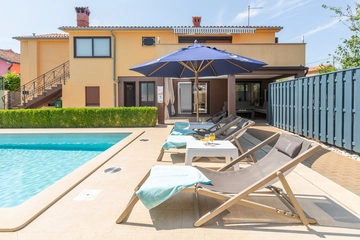 3-Bedroom Villa in Marčana for up to 6 Guests