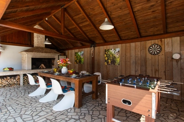 3-Bedroom Villa in Marčana for up to 6 Guests