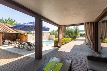 3-Bedroom Villa in Marčana for up to 6 Guests