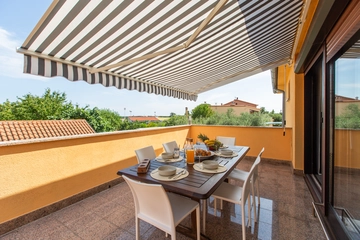 3-Bedroom Villa in Marčana for up to 6 Guests