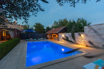 3-Bedroom Villa in Marčana for up to 6 Guests