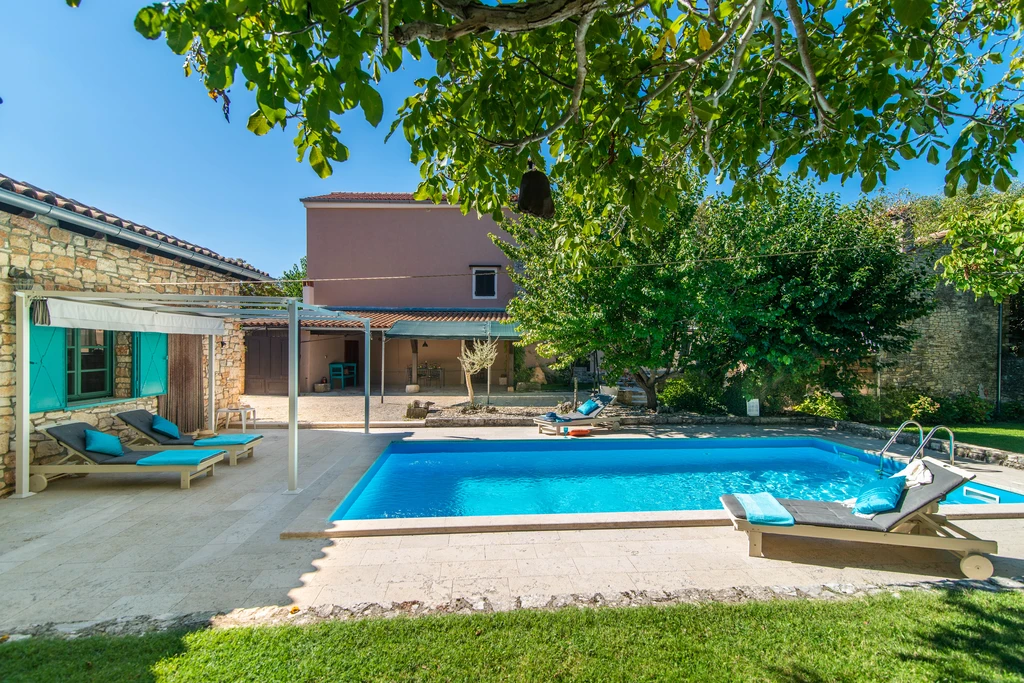 Villa in Svetvinčenat with Private Pool