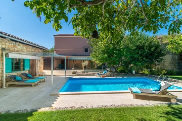 Villa in Svetvinčenat with Private Pool