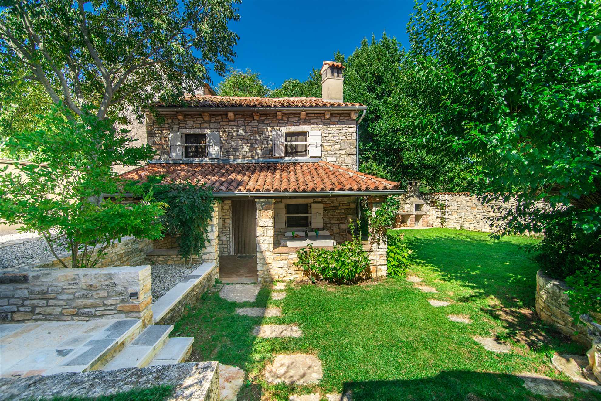 Casa Apricot
