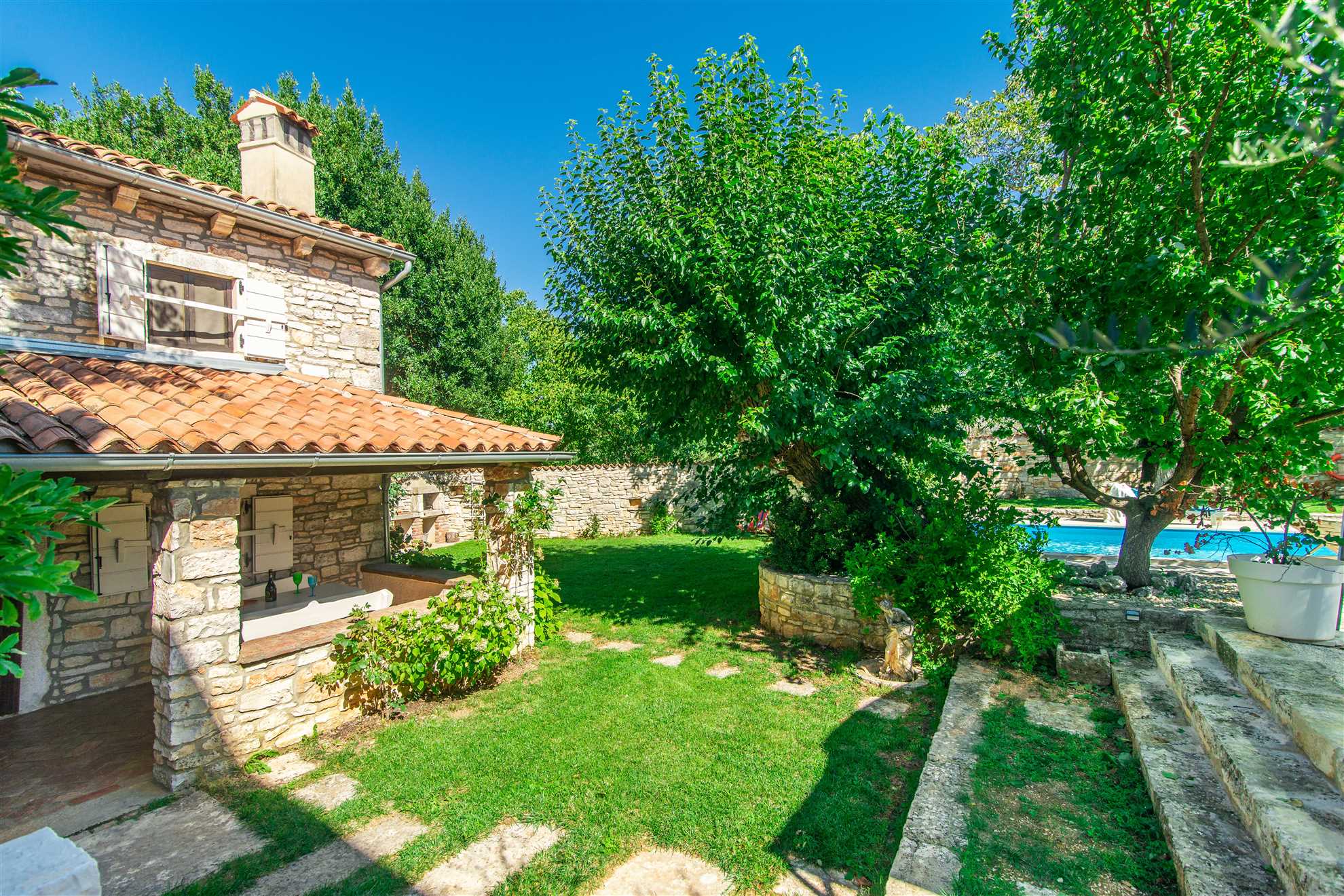 Casa Apricot