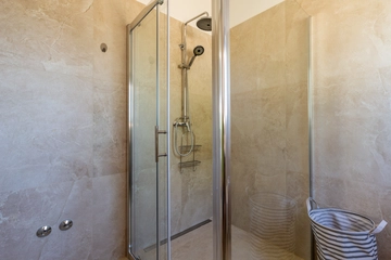 Three-Bedroom Villa in Svetvinčenat