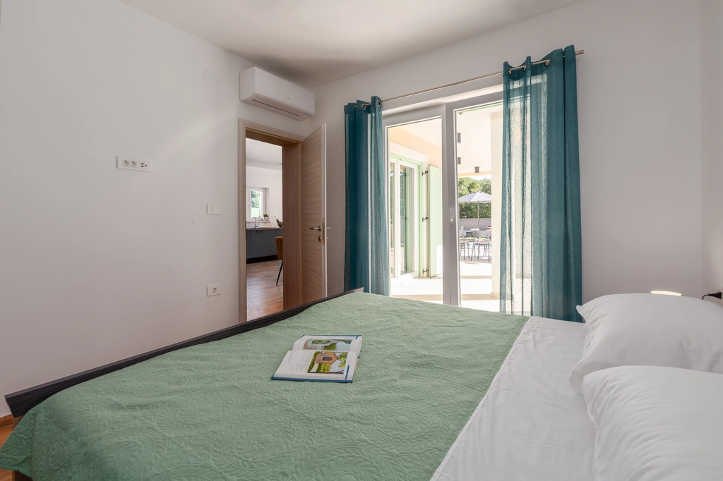 Three-Bedroom Villa in Svetvinčenat