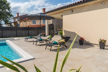 Three-Bedroom Villa in Svetvinčenat