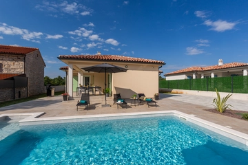 Three-Bedroom Villa in Svetvinčenat