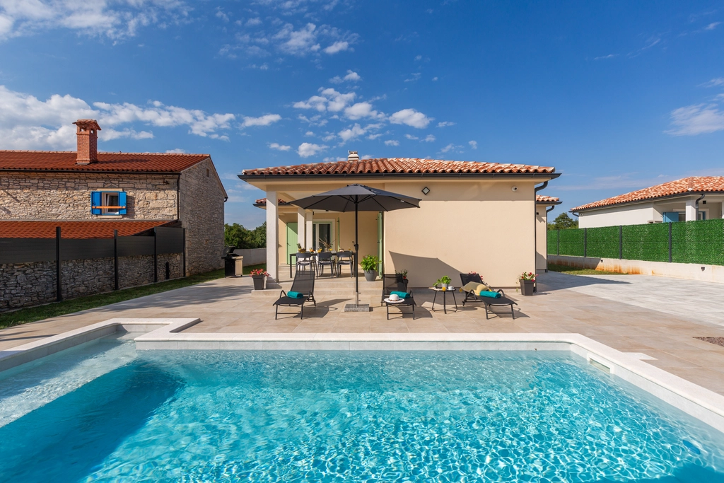 Three-Bedroom Villa in Svetvinčenat