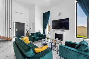 Villa in Vodnjan for 8 Guests with Private Pool