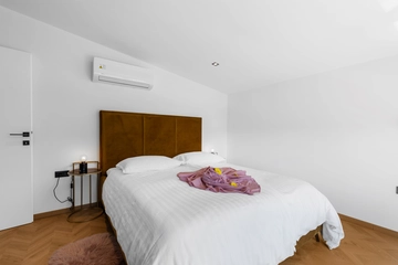 Villa in Vodnjan for 8 Guests with Private Pool