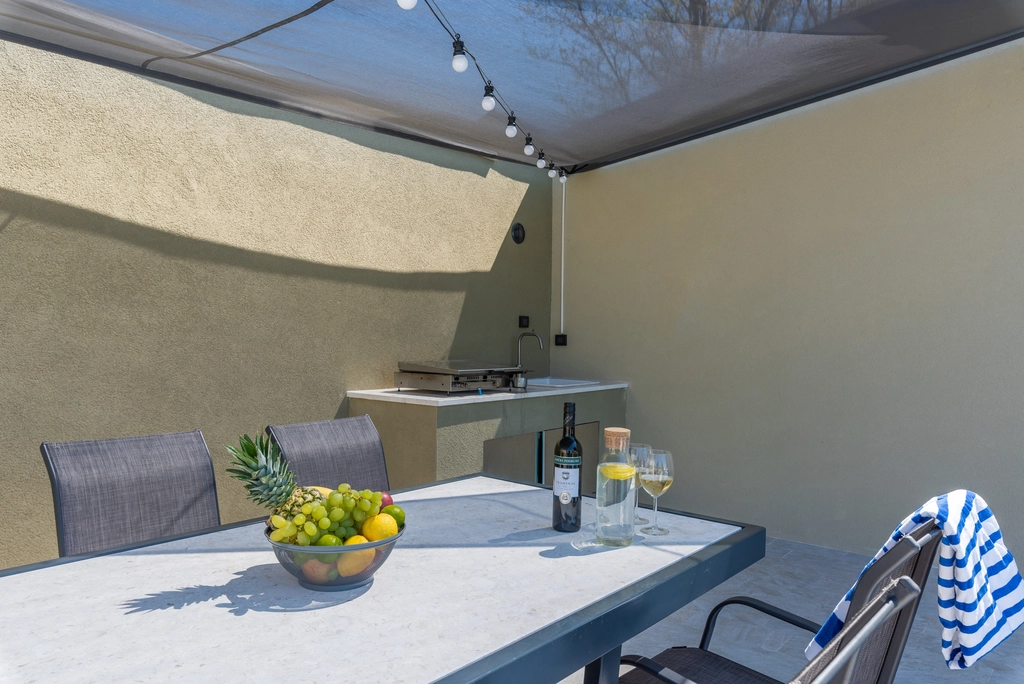 Villa in Vodnjan for 8 Guests with Private Pool
