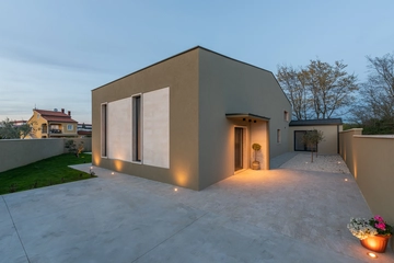 Villa in Vodnjan for 8 Guests with Private Pool