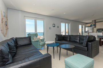 4-bedroom Villa in Makarska with private heated pool