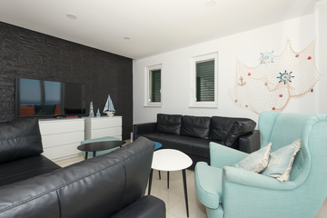 4-bedroom Villa in Makarska with private heated pool