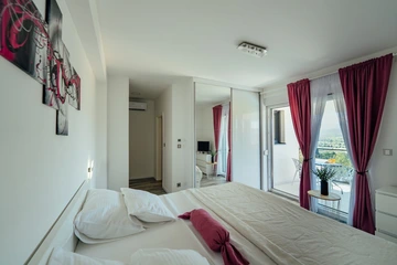 Imotski Villa with Heated Pool, Jacuzzi & 4 Bedrooms