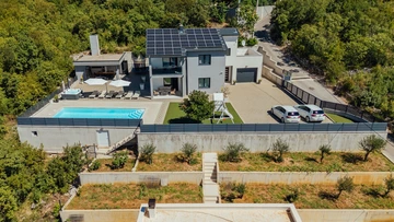 Imotski Villa with Heated Pool, Jacuzzi & 4 Bedrooms