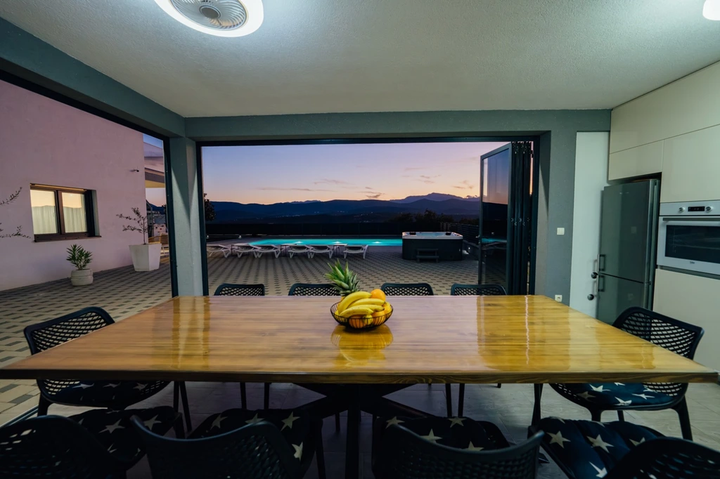 Imotski Villa with Heated Pool, Jacuzzi & 4 Bedrooms