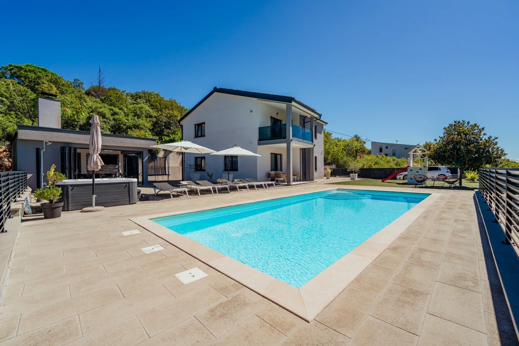 Imotski Villa with Heated Pool, Jacuzzi & 4 Bedrooms