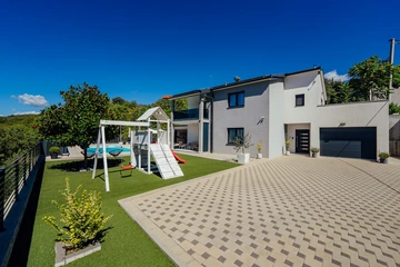 Imotski Villa with Heated Pool, Jacuzzi & 4 Bedrooms