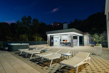 Imotski Villa with Heated Pool, Jacuzzi & 4 Bedrooms