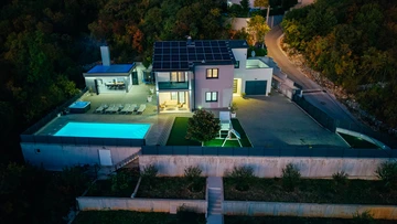 Imotski Villa with Heated Pool, Jacuzzi & 4 Bedrooms