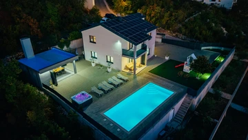 Imotski Villa with Heated Pool, Jacuzzi & 4 Bedrooms