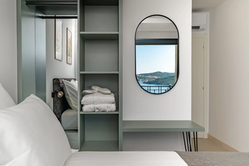 Mlini Villa with Heated Pool and 5 En-Suite Bedrooms