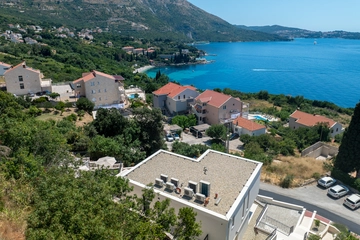 Mlini Villa with Heated Pool and 5 En-Suite Bedrooms