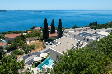 Mlini Villa with Heated Pool and 5 En-Suite Bedrooms