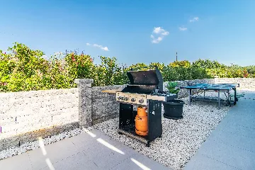 3-Bedroom Villa with Private Pool in Svetvinčenat