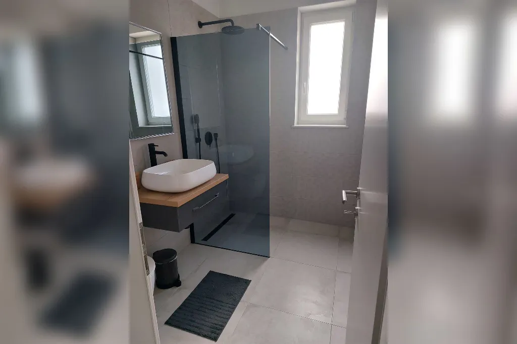 3-Bedroom Villa with Private Pool in Svetvinčenat