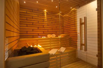 Heritage Villa with Heated Pool in Bol