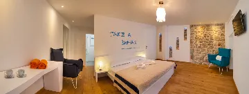 Heritage Villa with Heated Pool in Bol